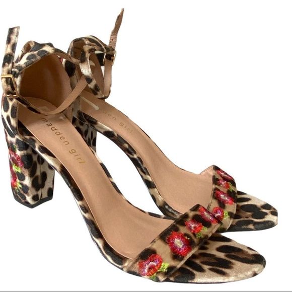 Madden Girl heeled shoe sandals embroidered NWT - Picture 1 of 7